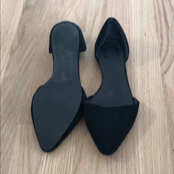 LIGHTLY WORN Black Flat Shoes - Picture 2 of 3